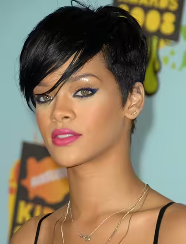 قصة Long Bangs Pixie