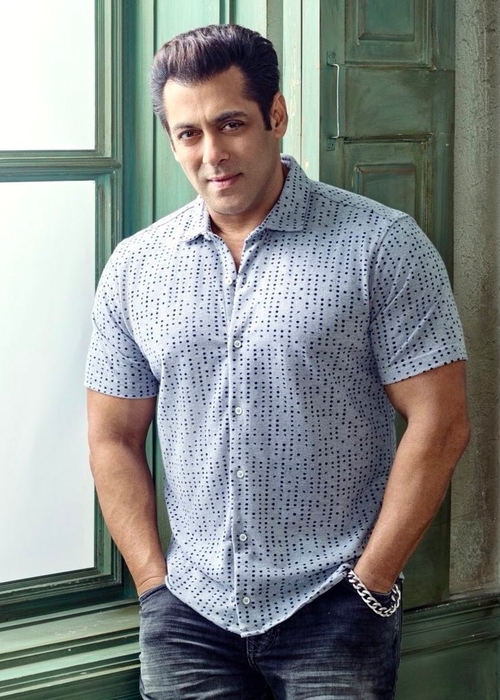 من هو اشهر ممثل هندي في تاريخ بوليوود؟