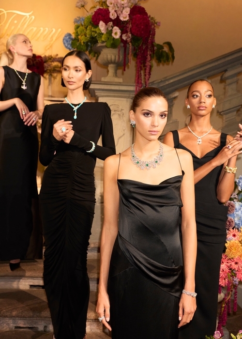 .Tiffany & Co  تختار ميلانو للكشف عن إصدار الخريف من مجموعة Blue Book 2025: Sea of Wonder