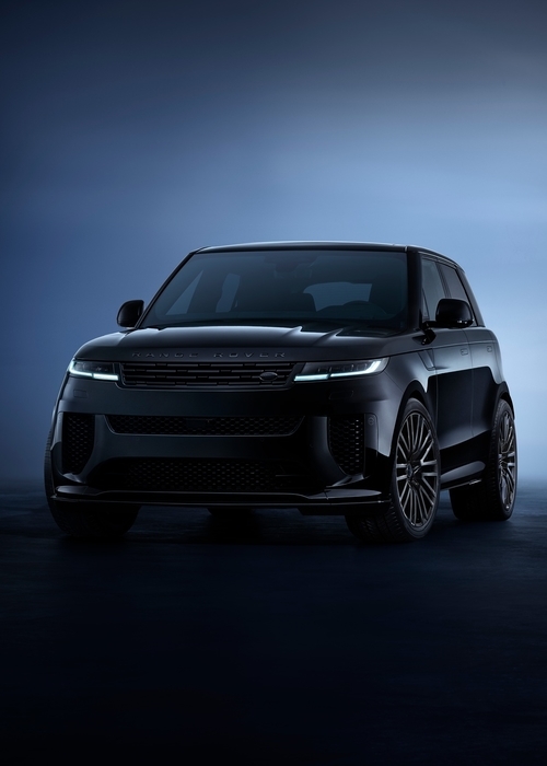 Range Rover Sport SV Black يجمع بين الأداء الفائق ومستوى الرفاهية اللامتناهي!