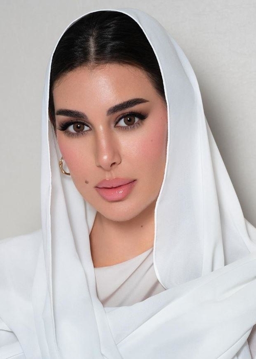 ياسمين صبري زمان… تطور جمالي ومهني لافت!