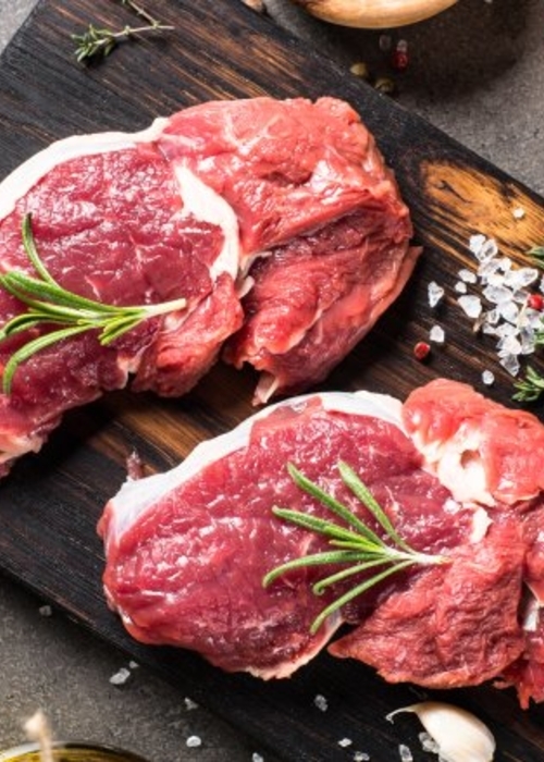 ماذا يعني حلم رؤية اللحم النيء في المنام دون أكله؟