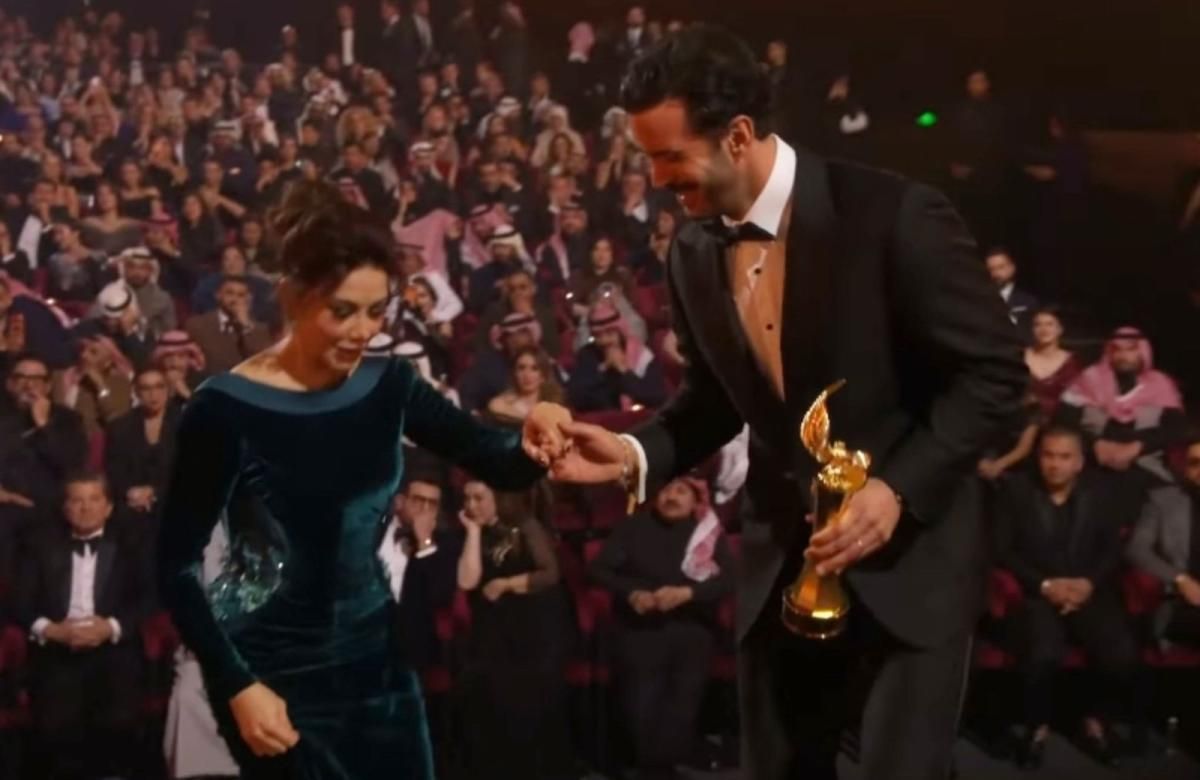 كاريس بشار وباريش اردوتش