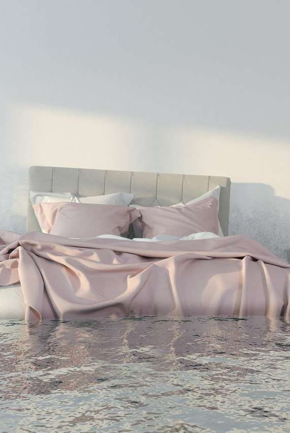 تفسير حلم الماء في ارضية البيت