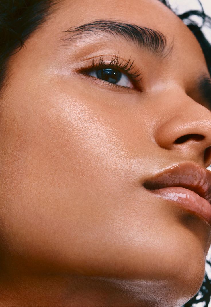 تقشير البشرة في رمضان: متى وكيف؟…. دليلك الخاص لبشرة صافية ومشرقة