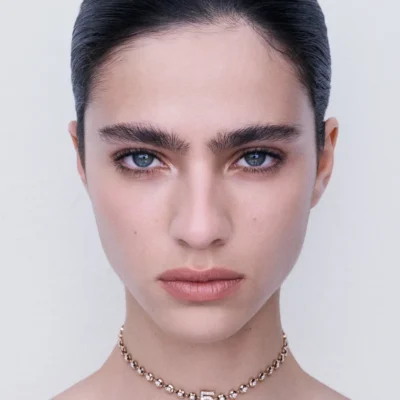 CHANEL تكشف عن ابتكارات جديدة ضمن مجموعة مجوهرات N°5 الفاخرة