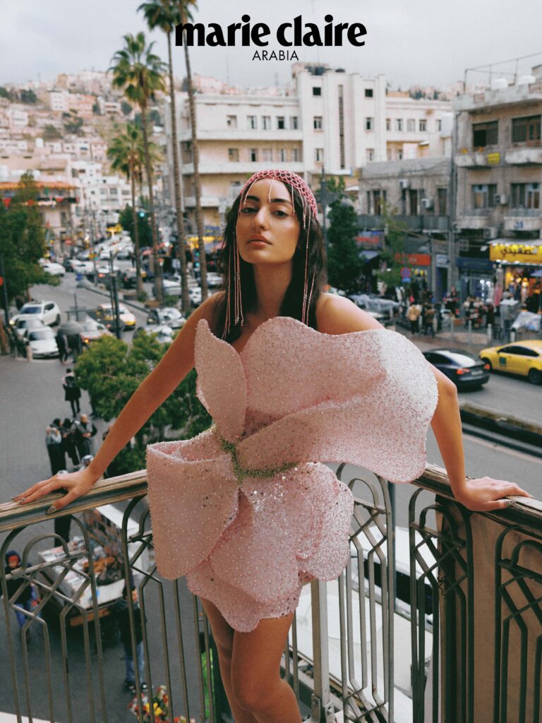 Made in Amman: حين تتحرك المرأة بين أزقّة هذه المدينة مرتديةً تصاميم مذهلة