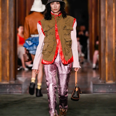 رحلة عبر الزمن في نيويورك مع مجموعة كروز 2027 الخاصة بالعلامة Louis Vuitton