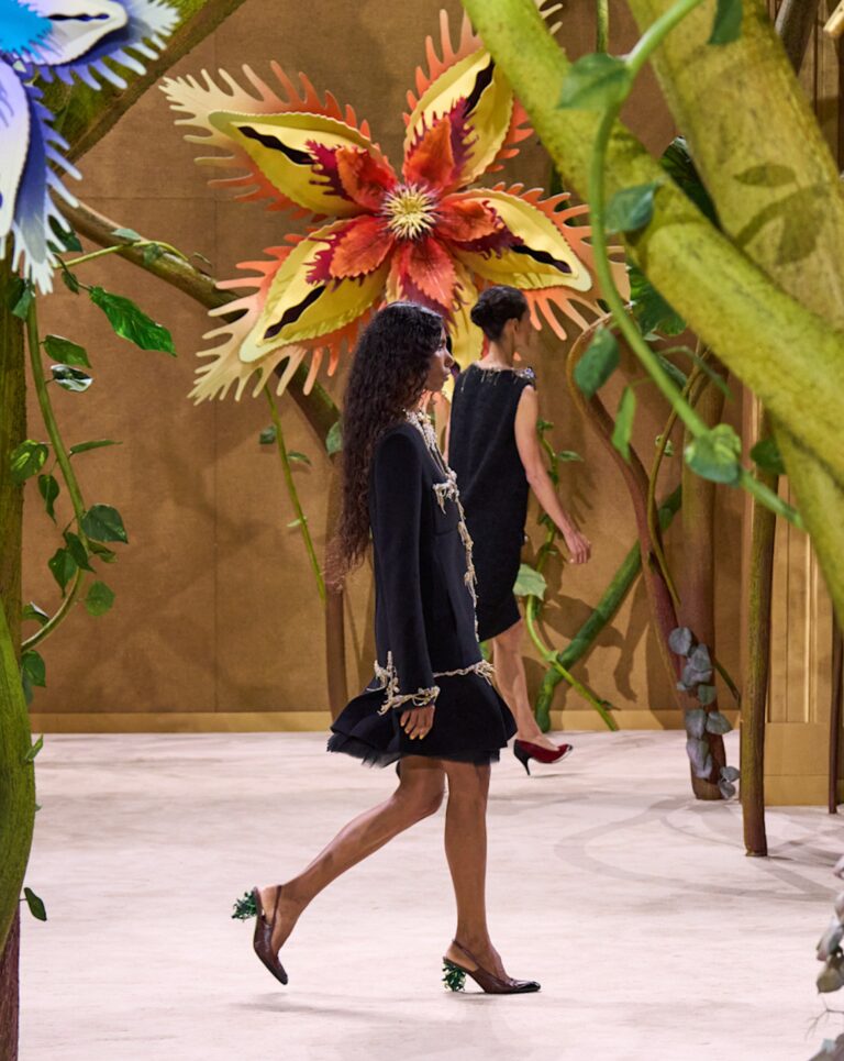 CHANEL خريف شتاء 2026/2027 Haute Couture: وحكاية الفصل الثاني من Matthieu Blazy