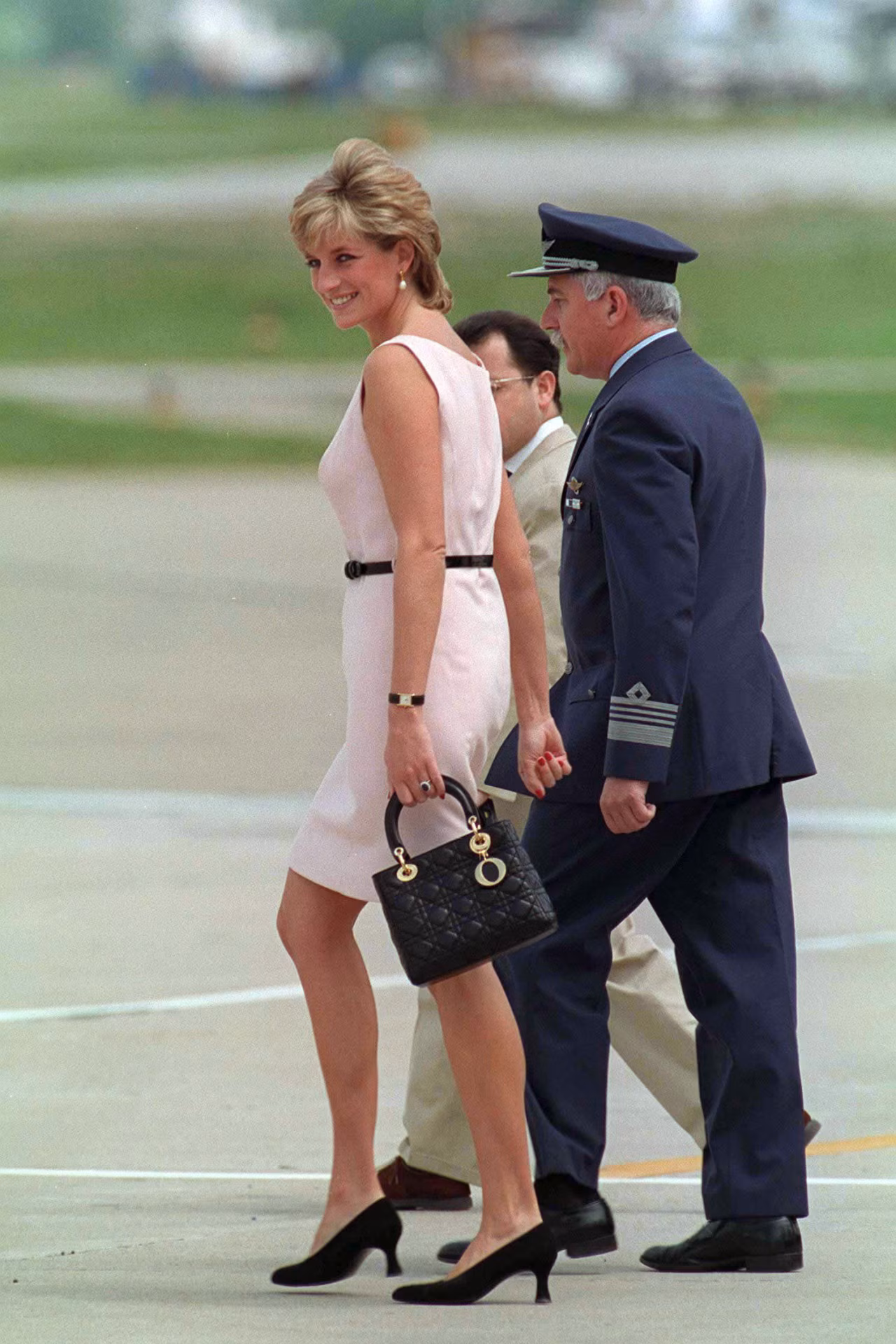 Lady Diana  بإطلالة من  Dior