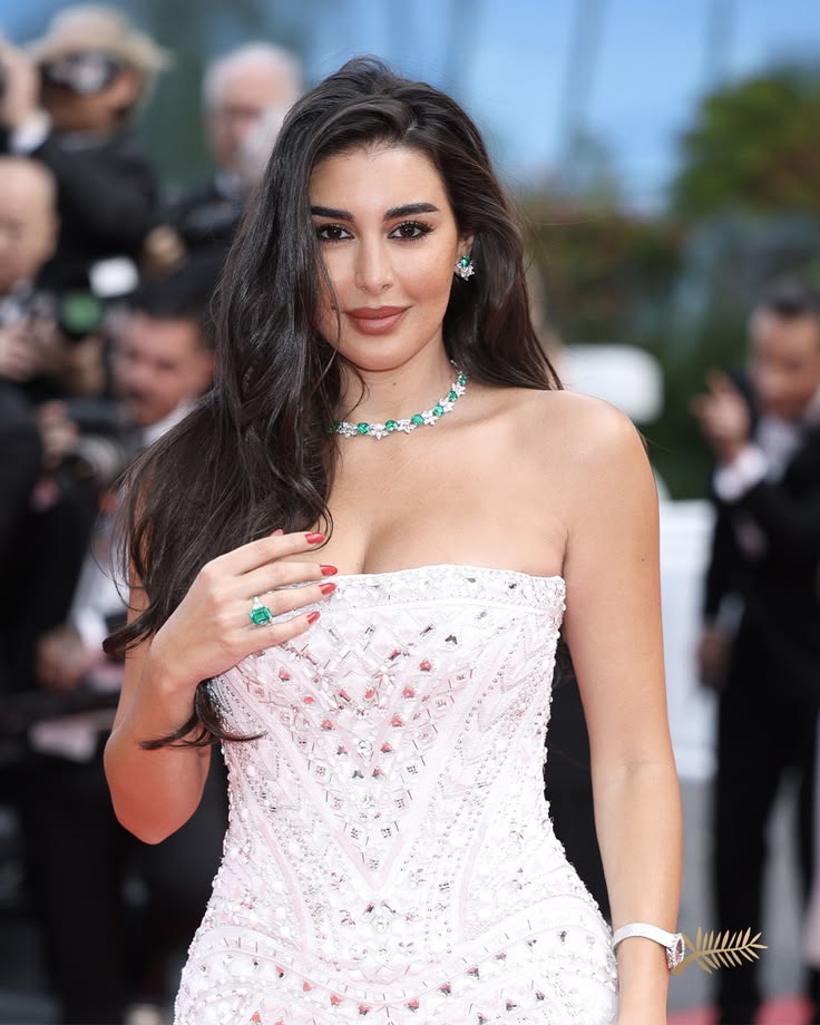 ما أحدث إطلالات ياسمين صبري؟