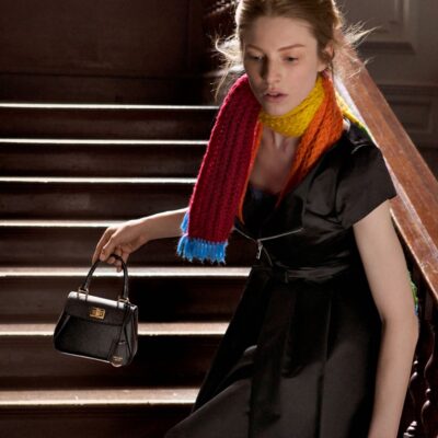 Prada تكشف عن حملة "Simple Stories" لخريف وشتاء 2026
