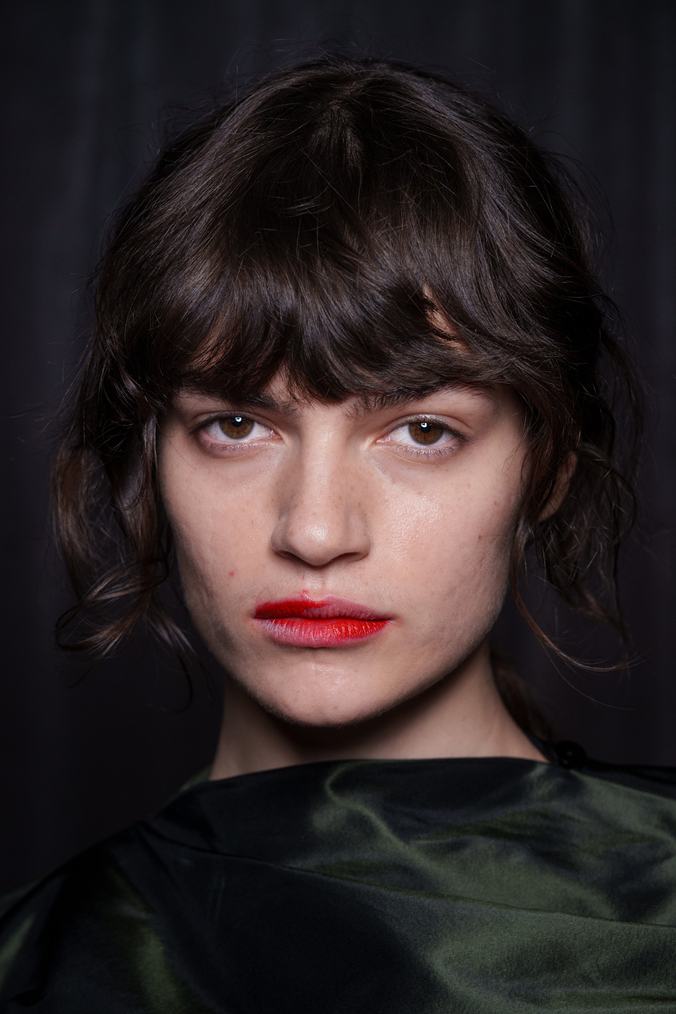 Asymmetric Makeup