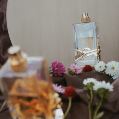 ما أكثر العطور النسائية ثباتاً