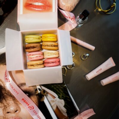Ladurée و Sorbé تجمعان بين الجمال وفن الحلويات الفرنسية