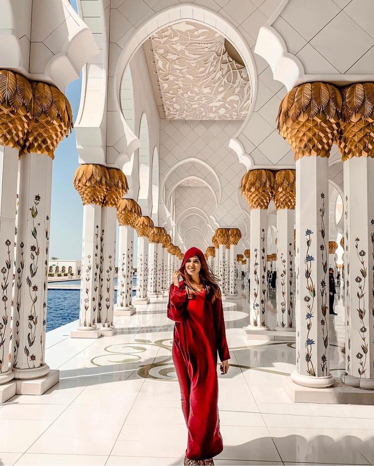 ما الوجهات التي يمكن زيارتها في رحلة قصيرة من دبي؟